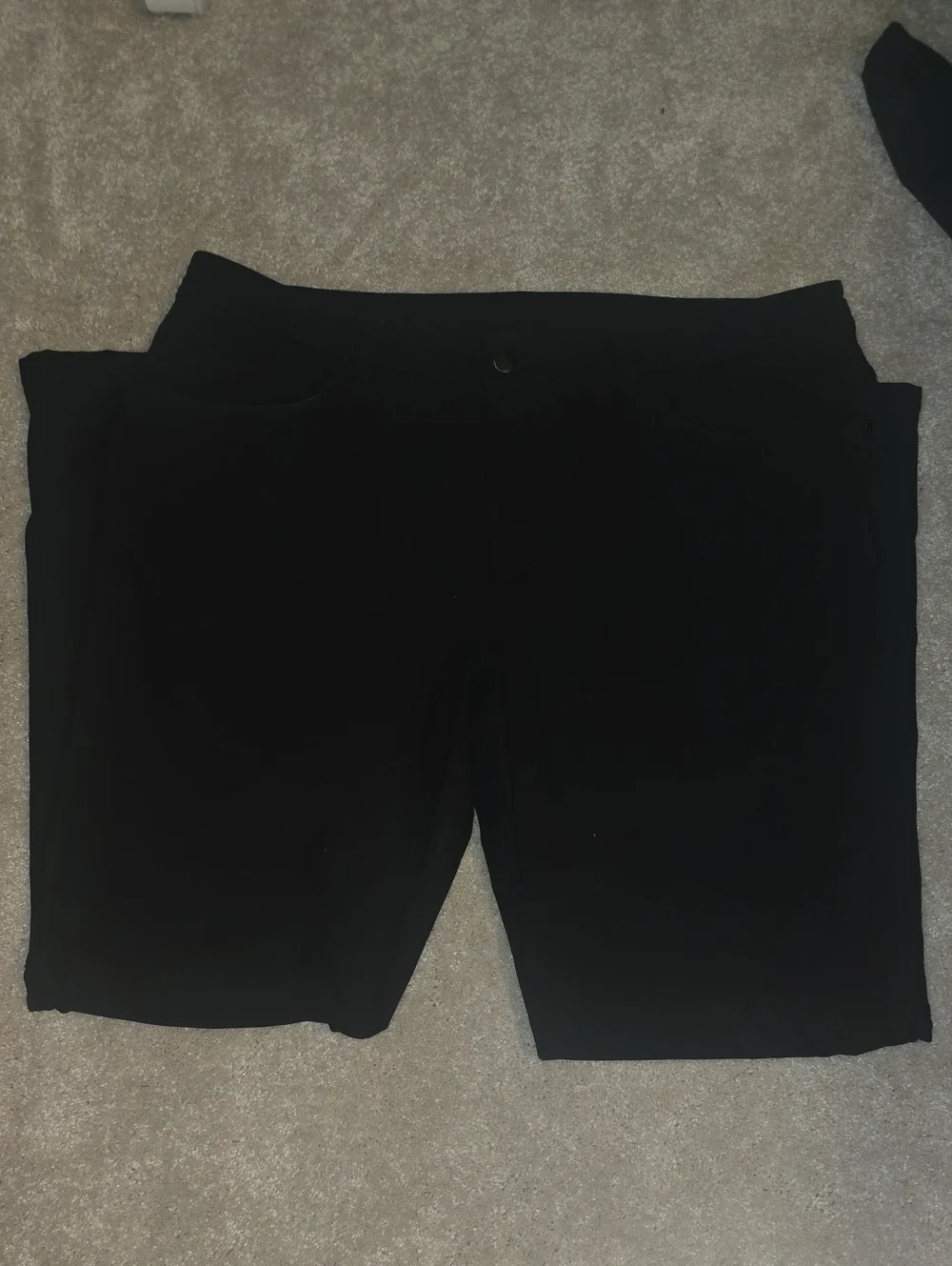WORN ONCE MENS Buiness Casual LULULEMON PANTS Like New Size 38 Inseam 34